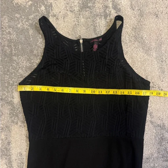 Material Girl Black Sleeveless Maxi Dress with Textured Bodice - Picture 6 of 10